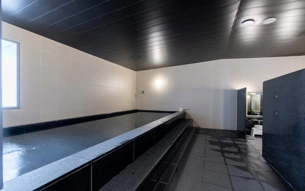 First Cabin Nihonbashi Suitengu