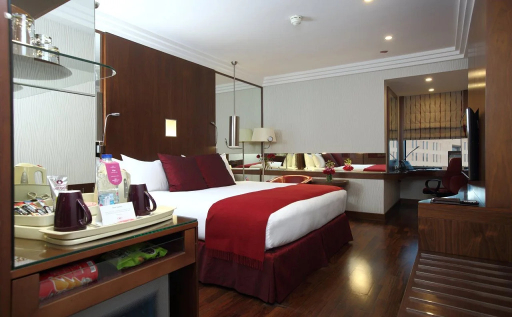 Radisson Blu Hotel and Convention Center, Riyadh Minhal