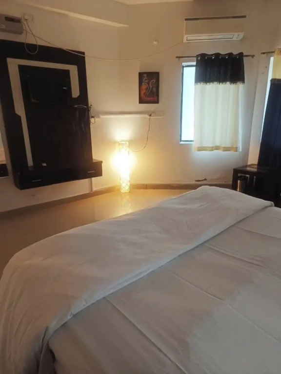 Quila Camps and Resort, Burja