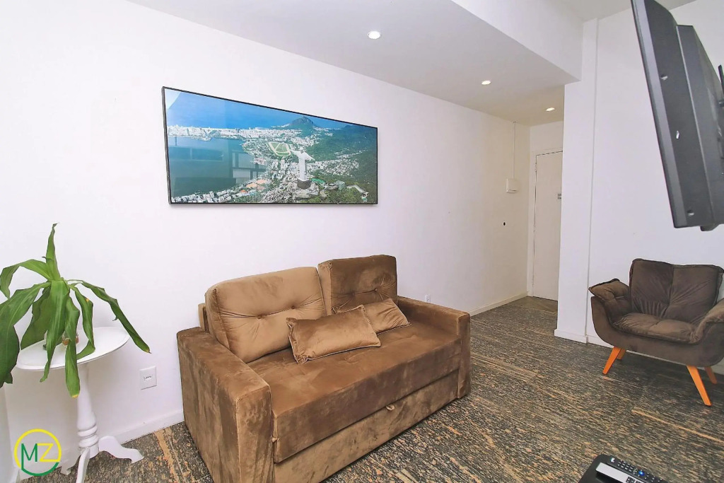 Sala e quarto com 2 banheiros para 5 pessoas em Copacabana!