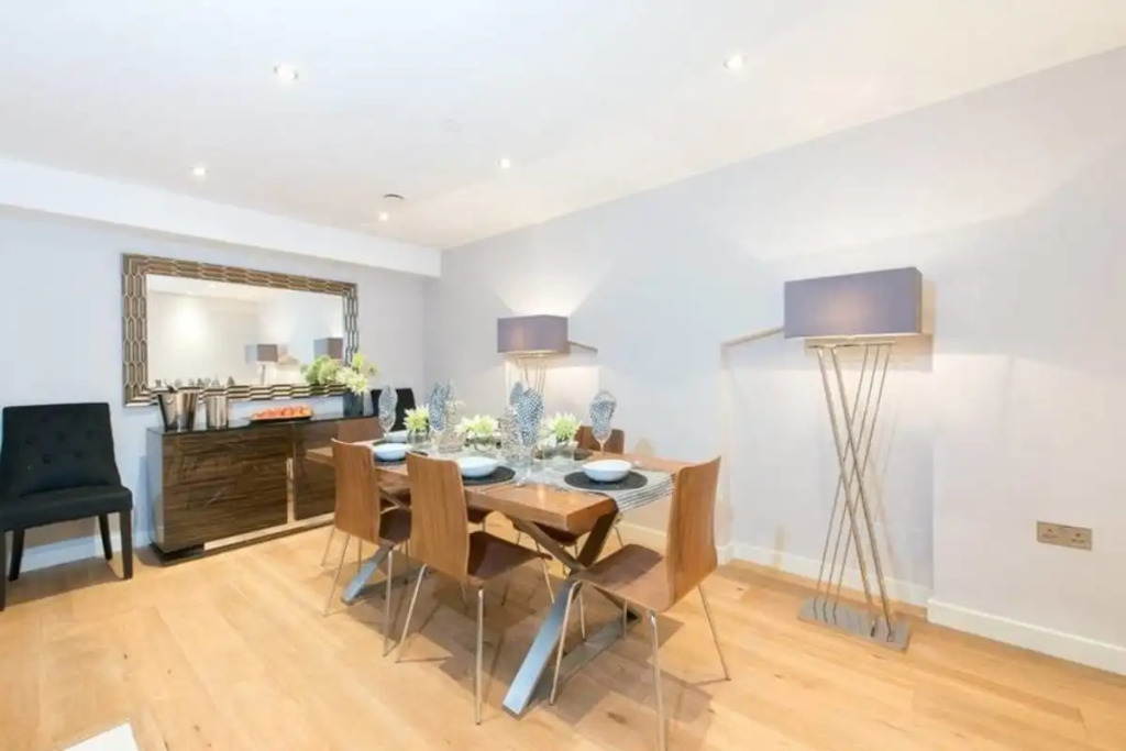 The Norfolk Escape - Beautiful & Bright 4 Mews Homes with 16BDR