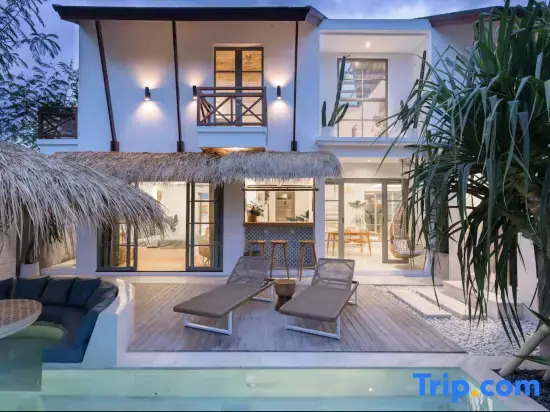 Villa Aluna 3BR Villa In Parerenan, Canggu