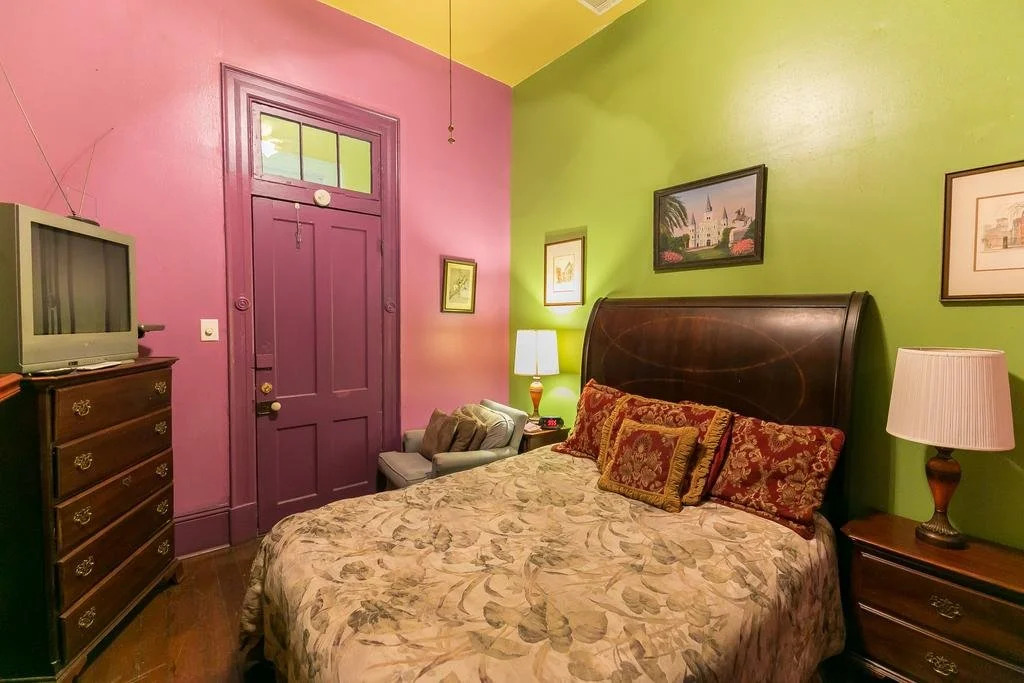 Mag's 940 Guest House