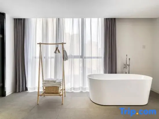 TOWO Shangpin Hotel (Xi'an International Convention and Exhibition Center Xianghuwan Subway Station)
