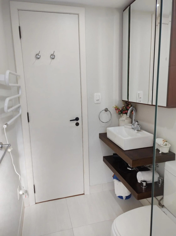 Agradável Apt 2Quartos para família próx ao Lago Negro - 4 min do centro- com churrasqueira