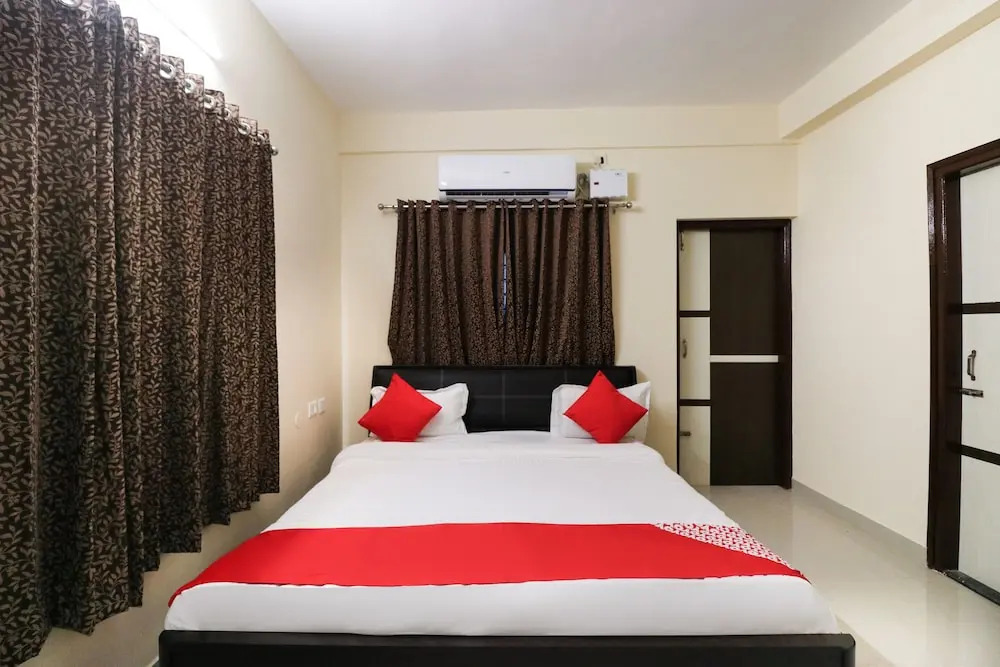 Oyo 43835 Imperial Stays