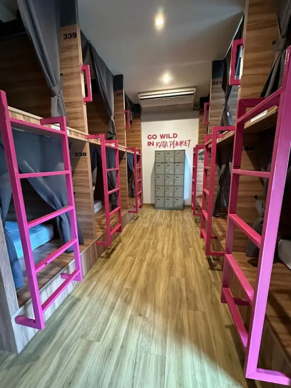 Slumber Surf Phuket Kata