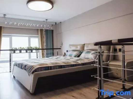 Yiran Loft Homestay (Zhongwei Xiangyang Pedestrian Street)