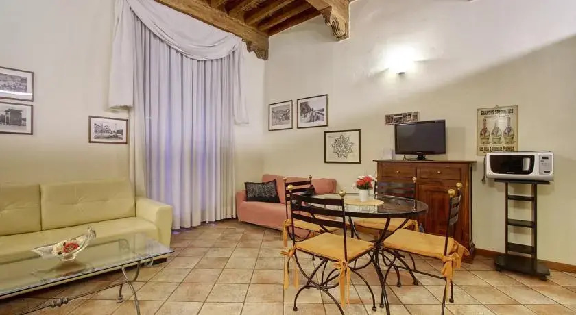 Wine Apartments Florence Moscato