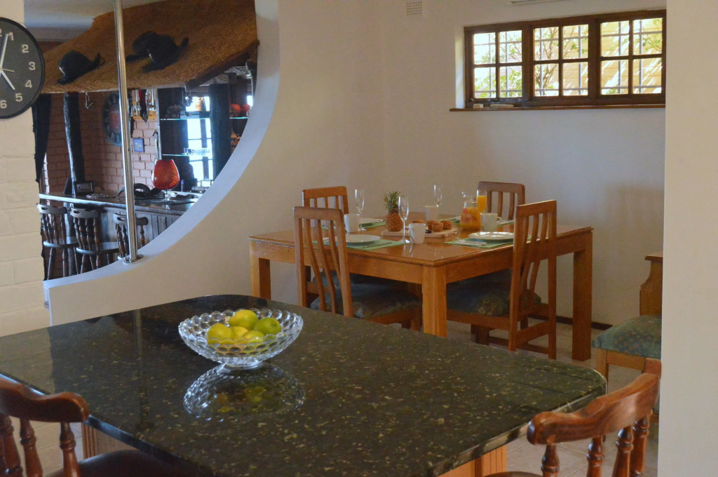 Garvies Surf House