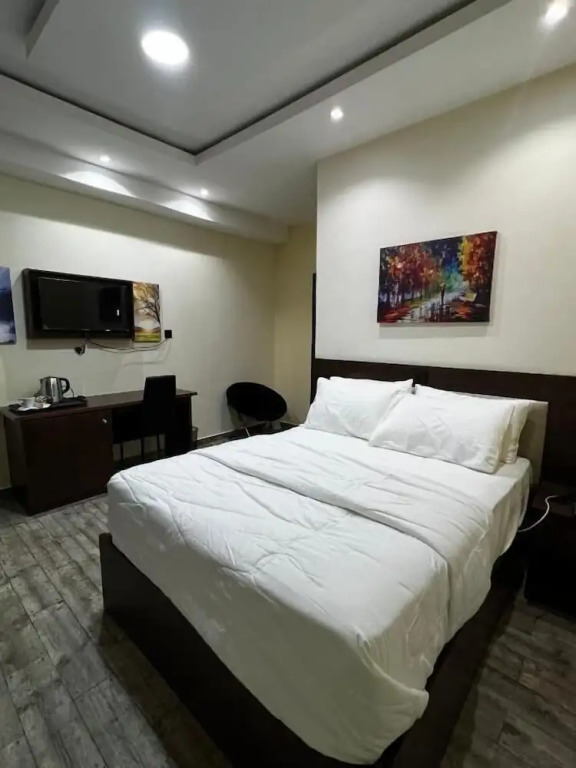 Fragrance Apartments and Suites