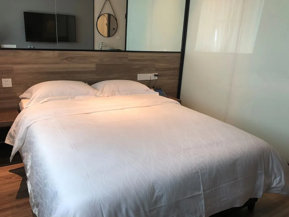 City Inn Xinqiao