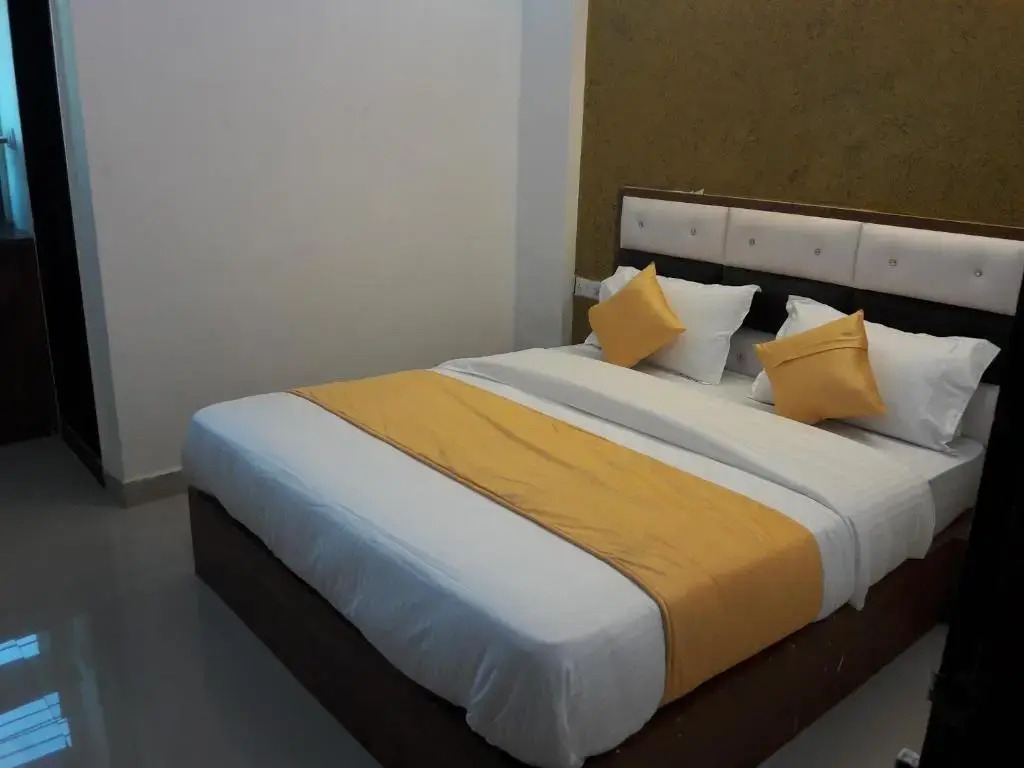 FabHotel Galaxy I - Inside Sai Avenue
