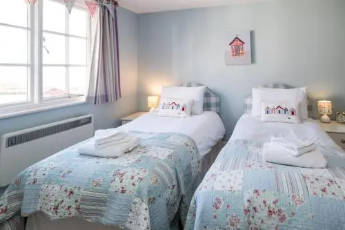 Ogilvie Lodge Apartment