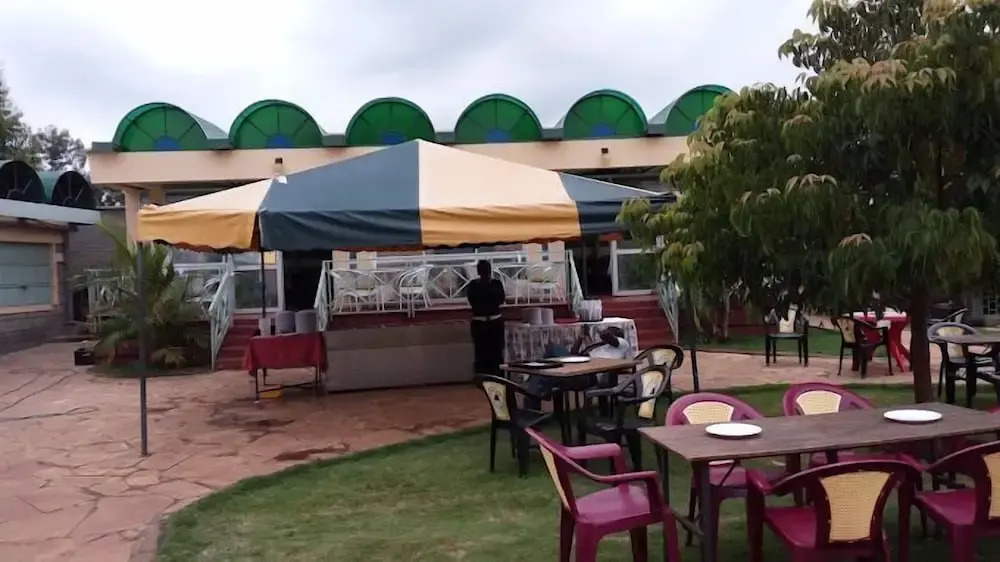 Golden Palm Breeze Hotel