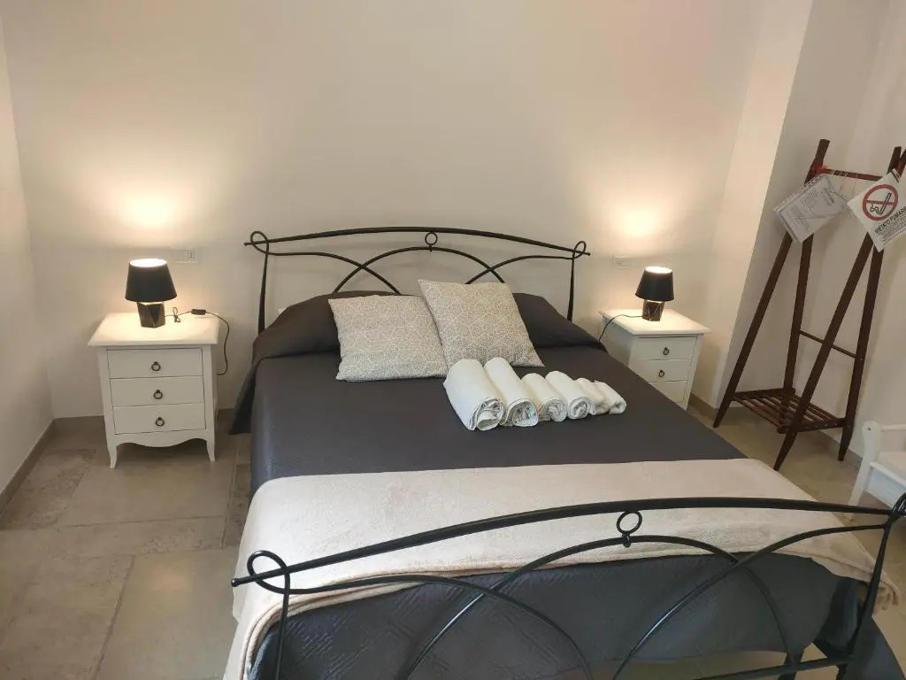 Pietra Rosa Apulian Home