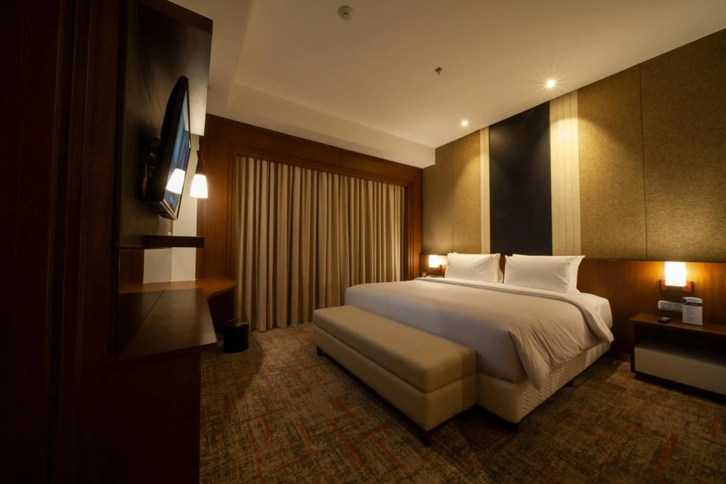Avenzel Hotel & Convention Cibubur