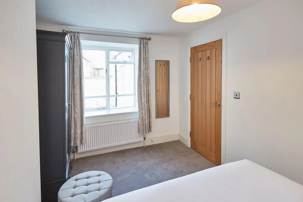 Host & Stay - High Street Apartments