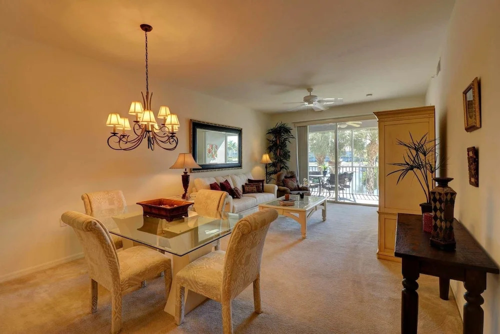 16655 Lake Circle Dr #825
