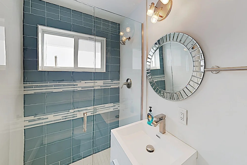 New Listing! Modern Art Haven W/ Pool - Near Beach 3 Bedroom Home