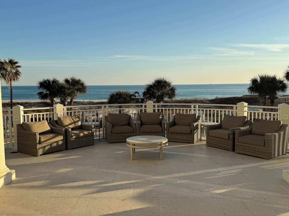 Beachfront Penthouse With Gulf Views