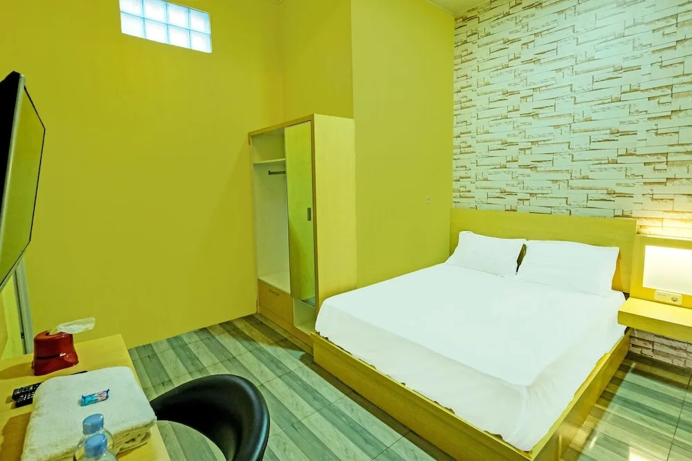 Hotel O Callista Homestay Near RSUD Prof. Dr. H. M. Anwar Makkatutu