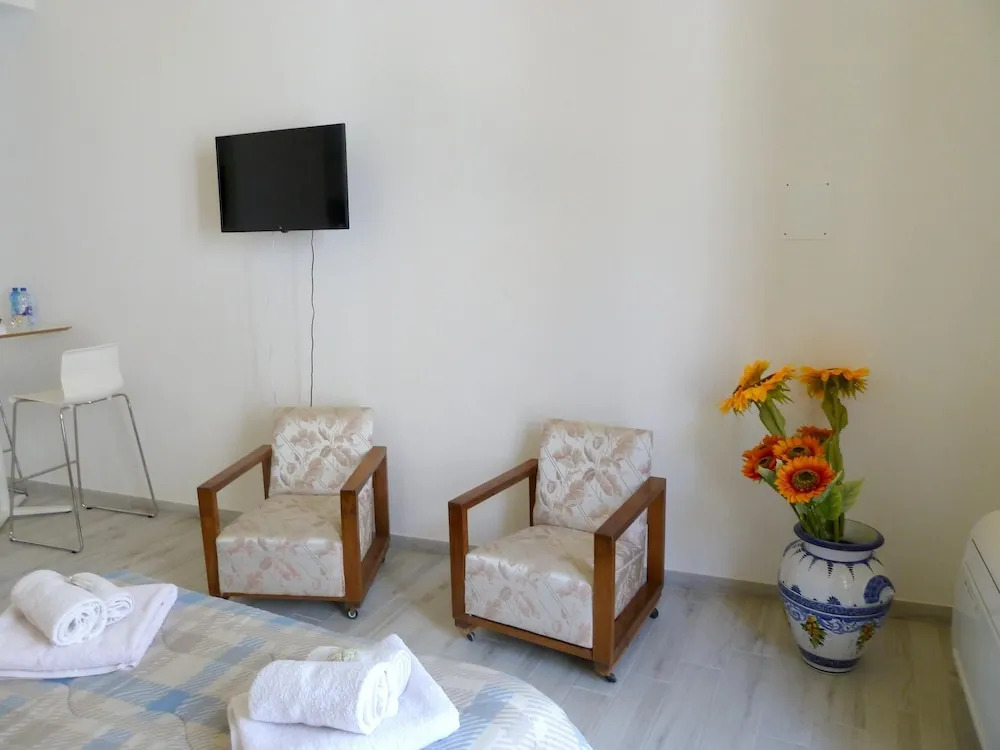 Studio in Siracusa, With Wonderful City View, Furnished Terrace and Wifi Near the Beach