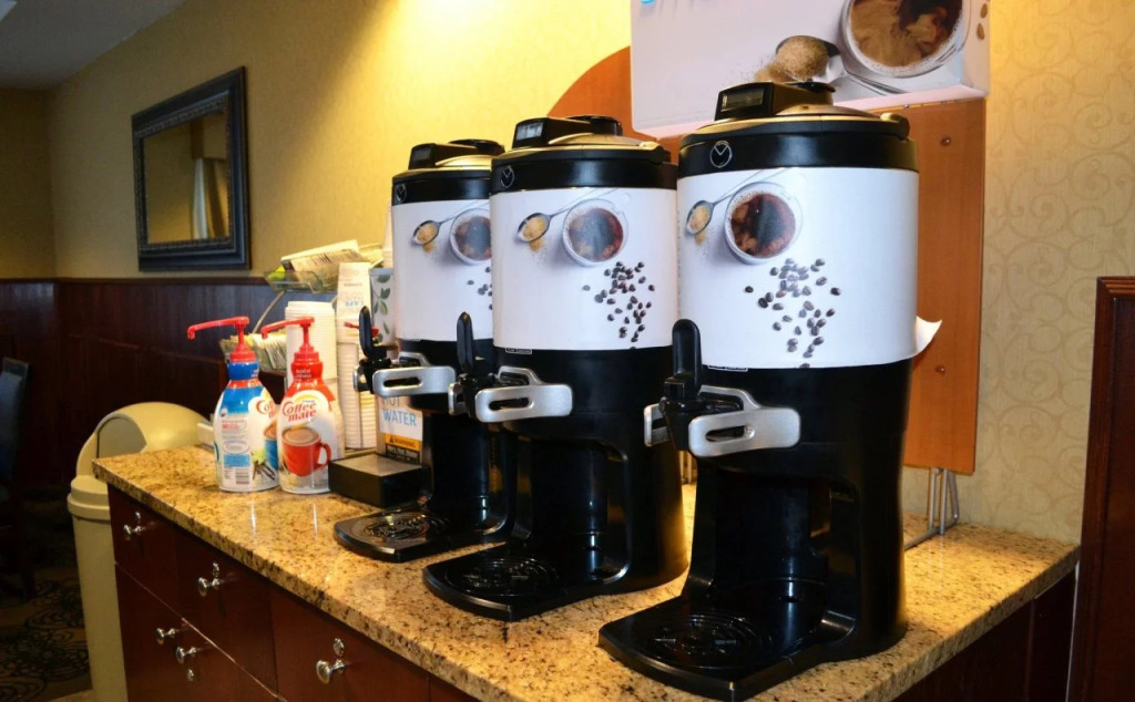 Holiday Inn Express Hotel & Suites-Hinton by IHG