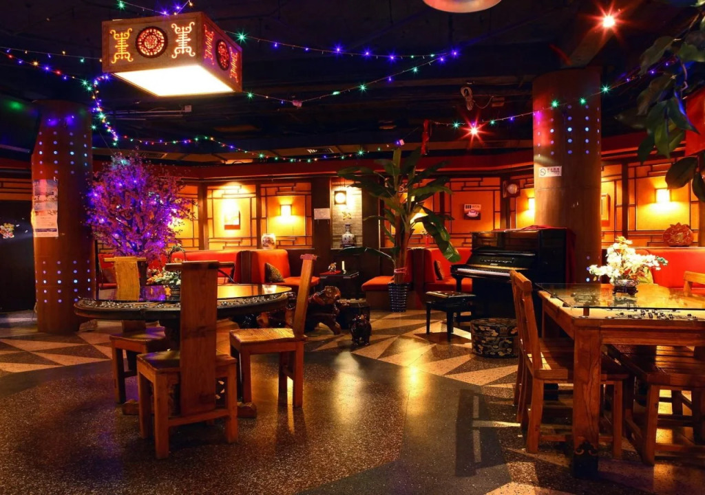 Far East Hotel