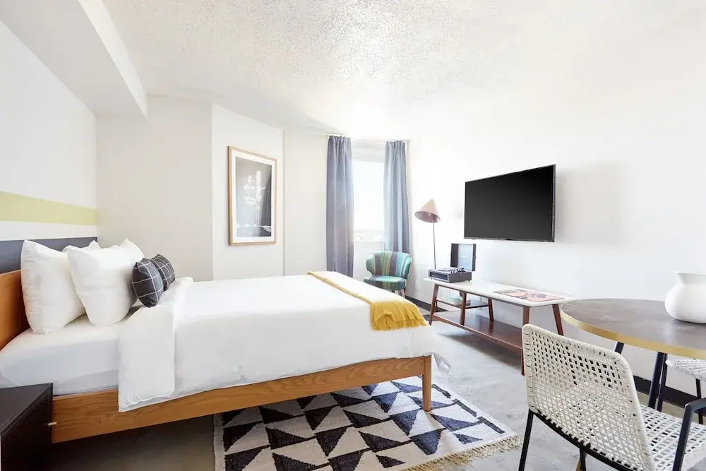 Dobie Center by Sonder
