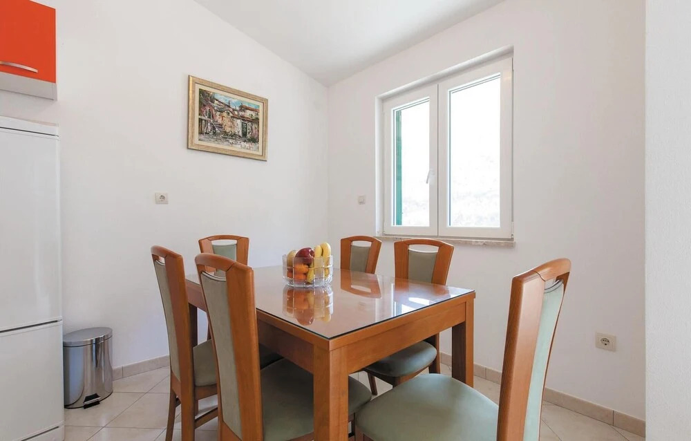 Nice Home in Podaspilje With Wifi and 2 Bedrooms
