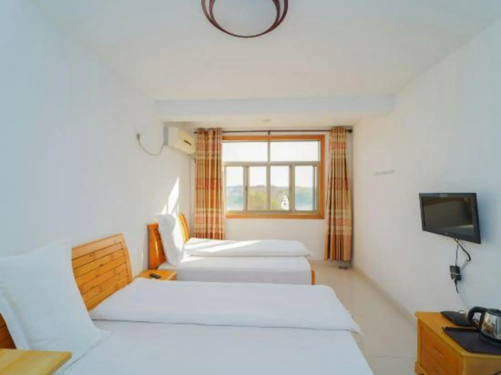 Shanghai Huifa Inn (Nanhui Wildlife Park)