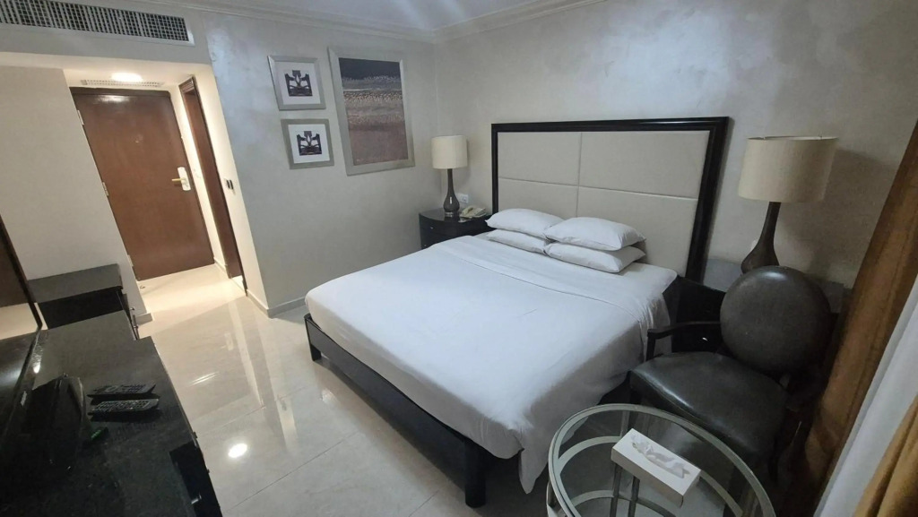 Le Vendome Hotel