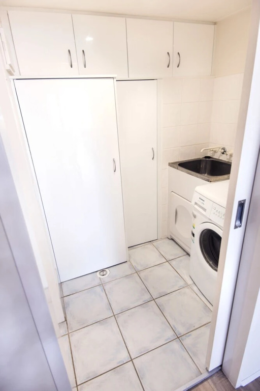 Rainbow Place Unit 5