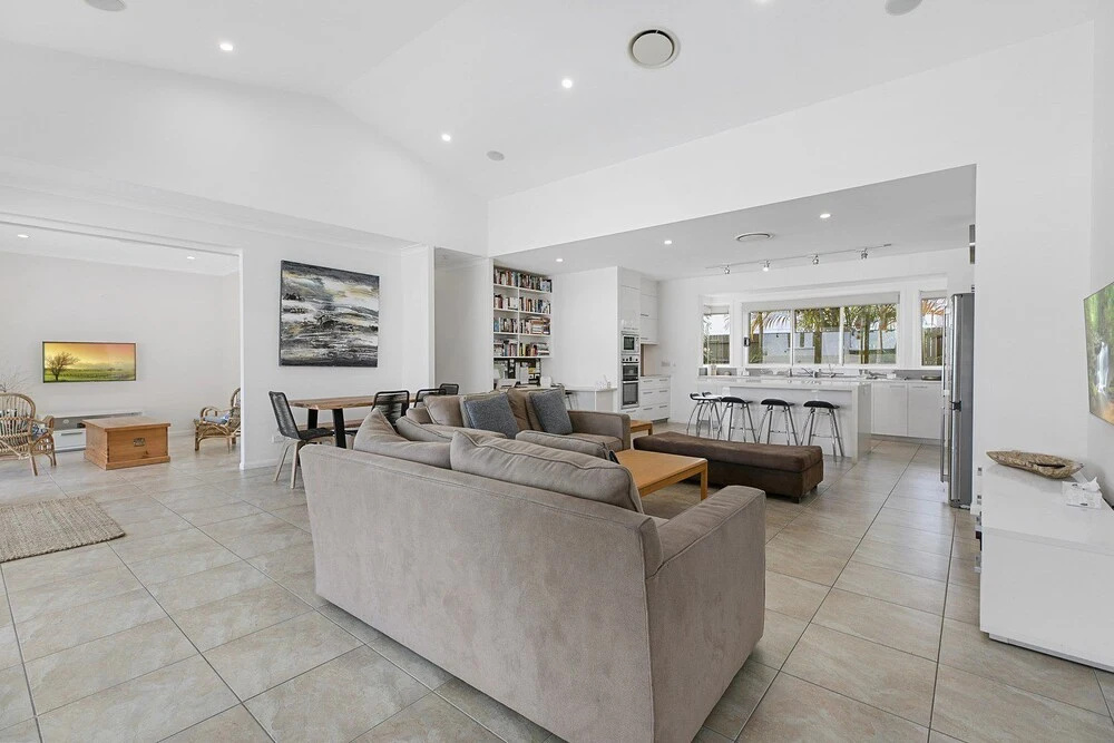 Perfect Family Holiday Home on Noosa Sound - 3 Key Court