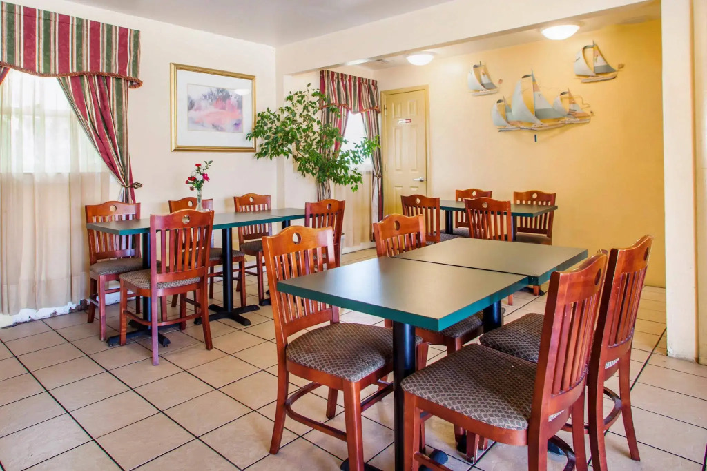 Econo Lodge Somers Point