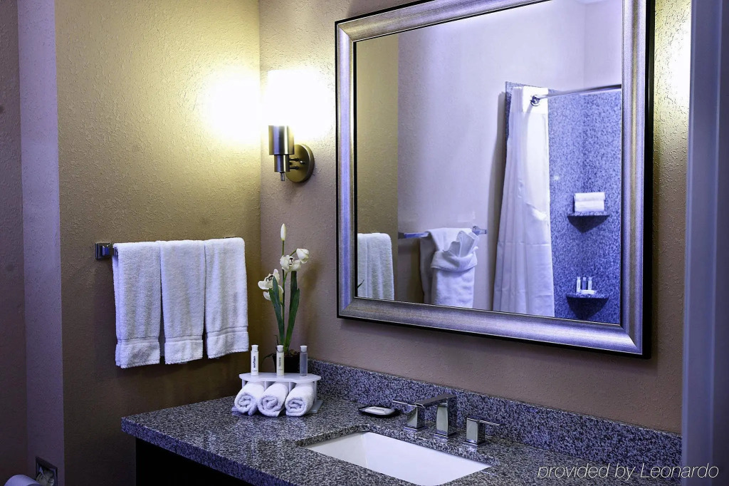 Holiday Inn Express Hotel & Suites Atlanta Airport West - Camp Creek by IHG