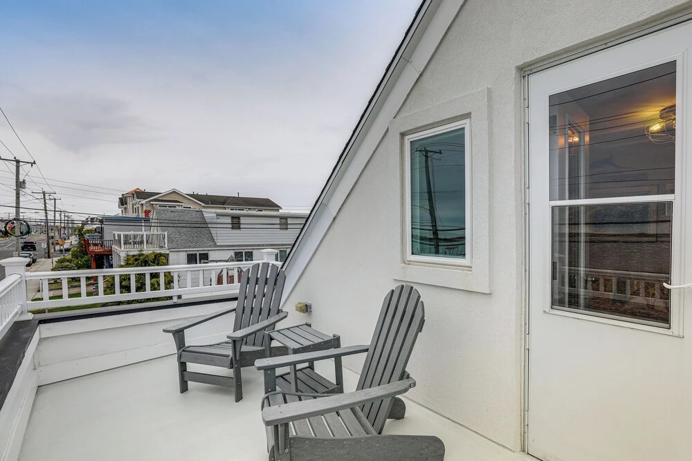 Sunset, Water Views: Wildwood Crest on Sunset Lake