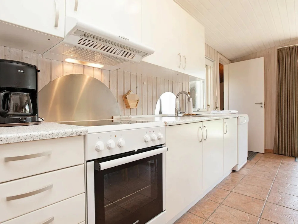 Quaint Holiday Home in Dannemare With Whirlpool