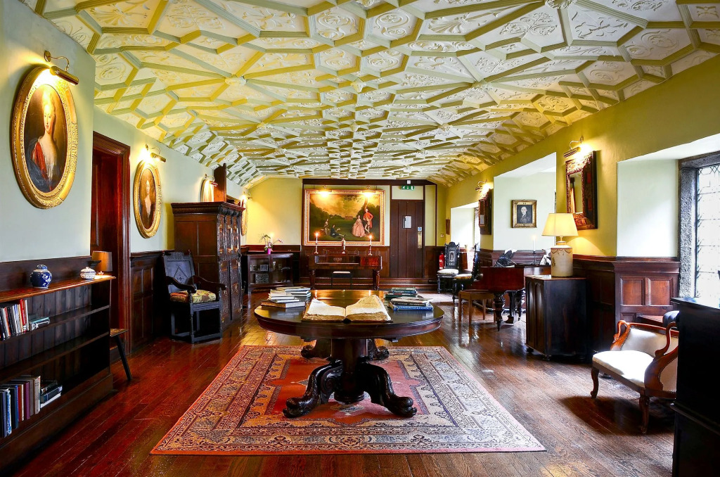 Lewtrenchard Manor