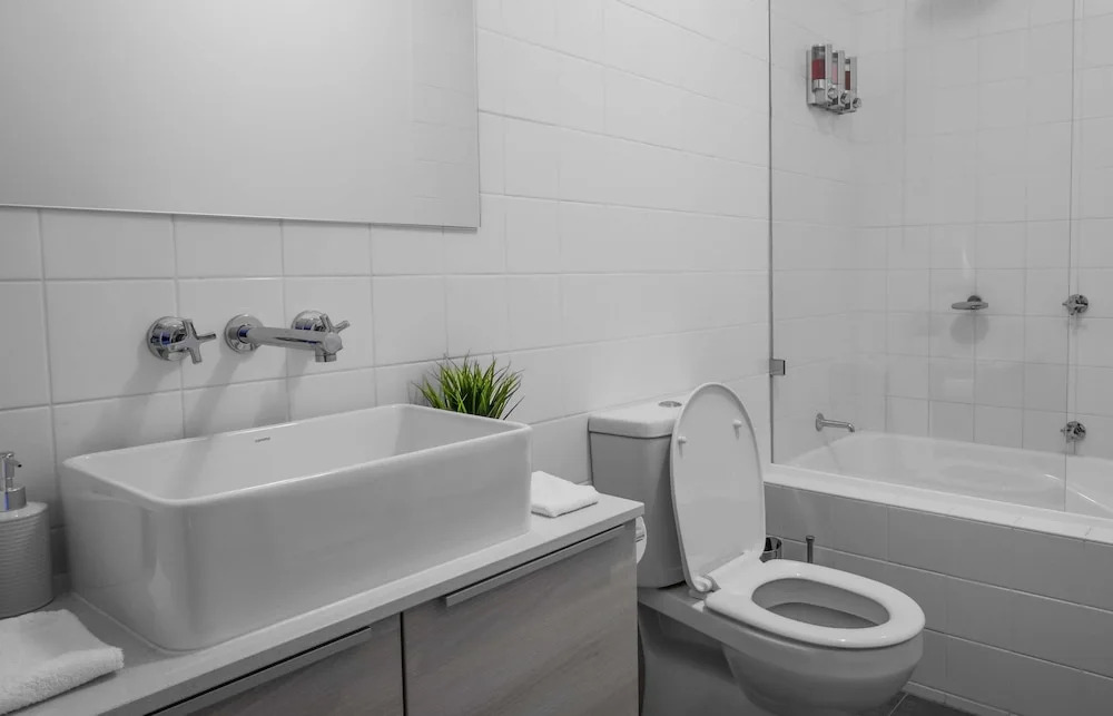 Roomerang at Lakeside Townhouse