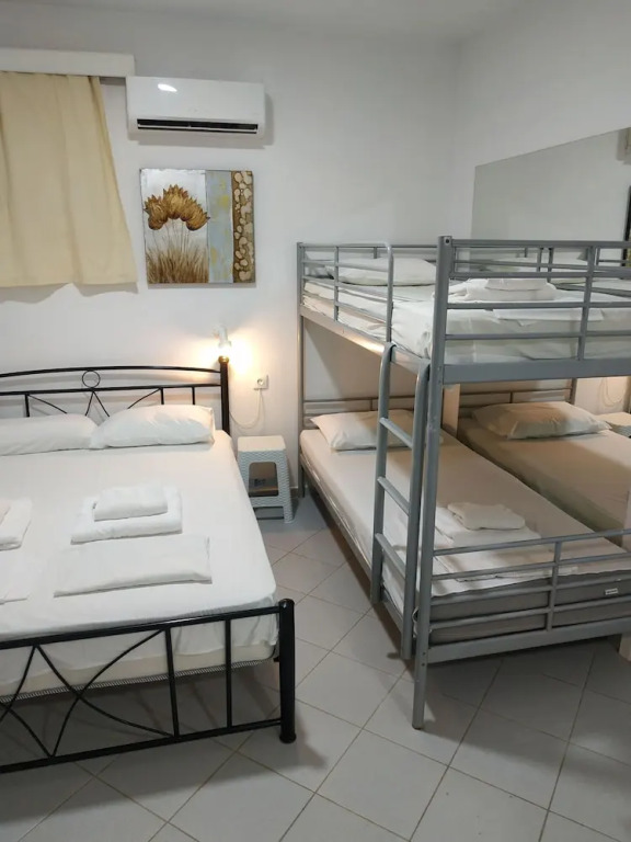 Super Economy Studio Located On the Ground Floor No Balcony