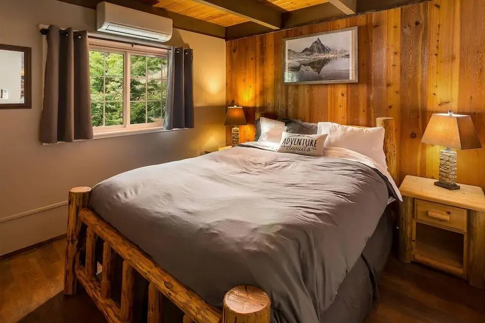 Icicle Ridge Retreat