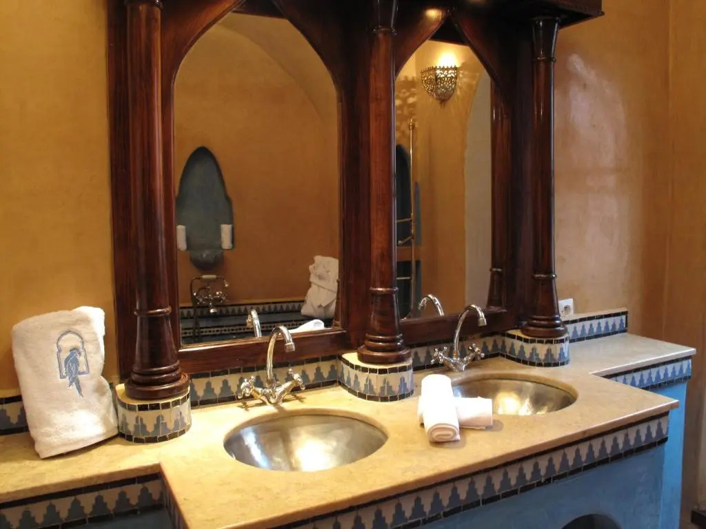 Riad Le Perroquet Bleu Suites & Spa