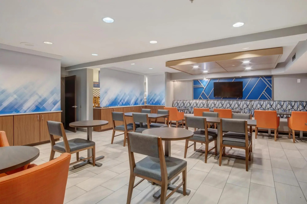Comfort Inn & Suites-columbia Gorge West