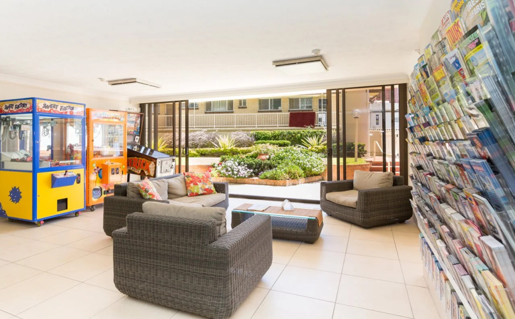 Breakers North Absolute Beachfront Apartments - Official