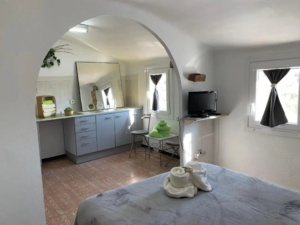 Casa Enric , con zona infantil, piscina y parking privado