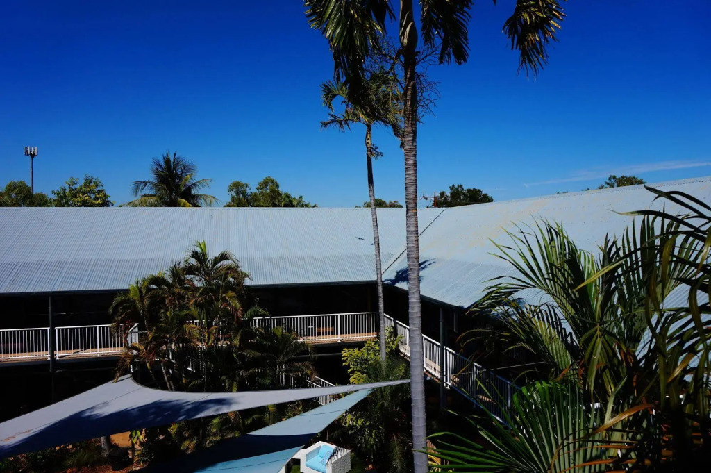 Paraway Motel