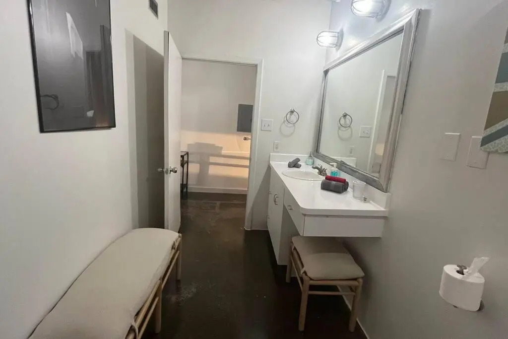 Italian Job Loft In Deep Ellum