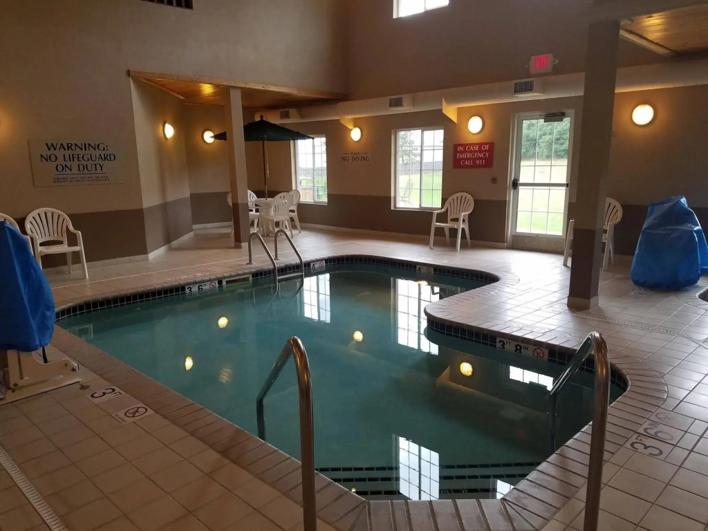 GrandStay Residential Suites Hotel - Eau Claire